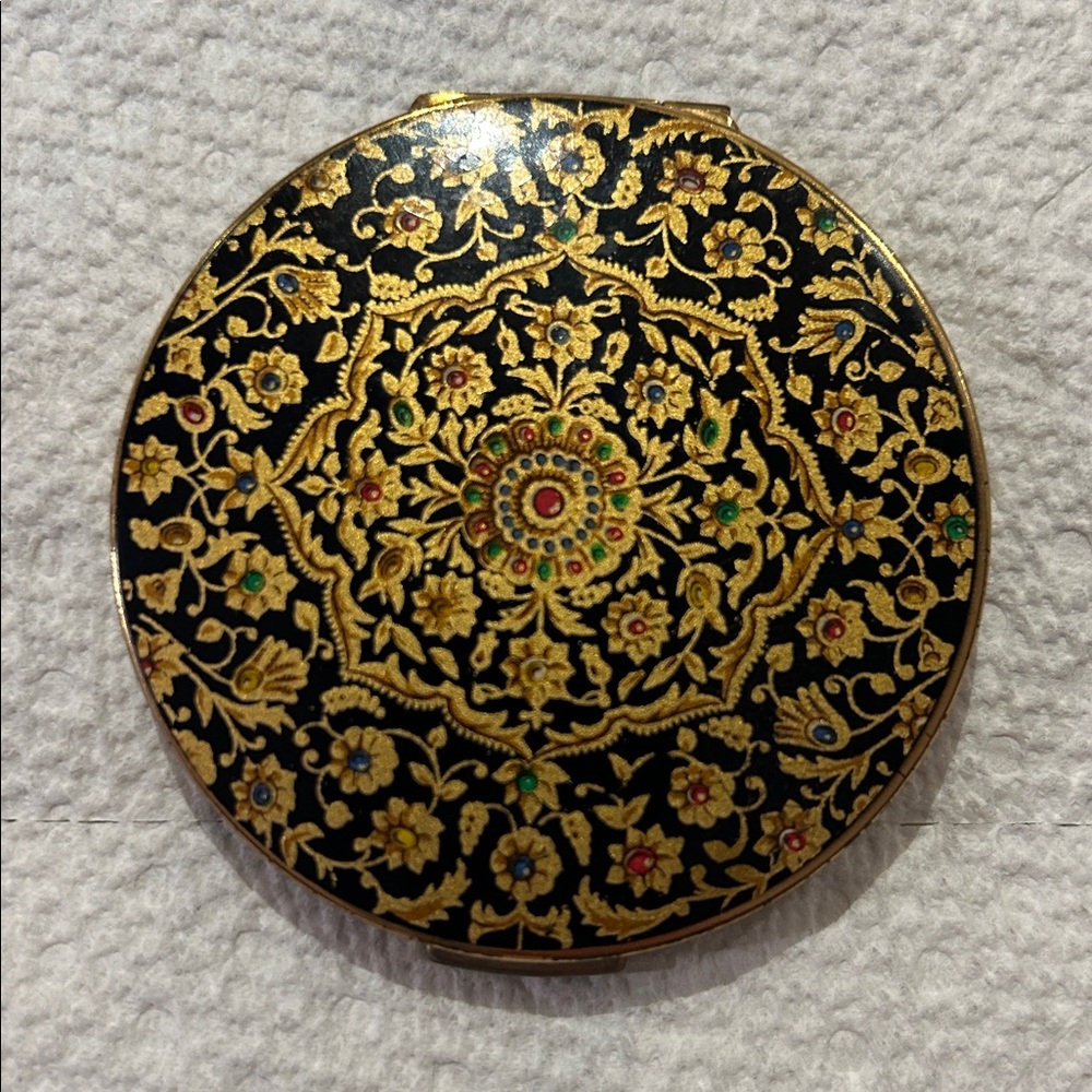 Vintage STRATTON Enamelled Gold Tone Compact Mirrors Case England 3.25”